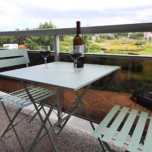  Apartment Residentie Astrid Met Private Parking